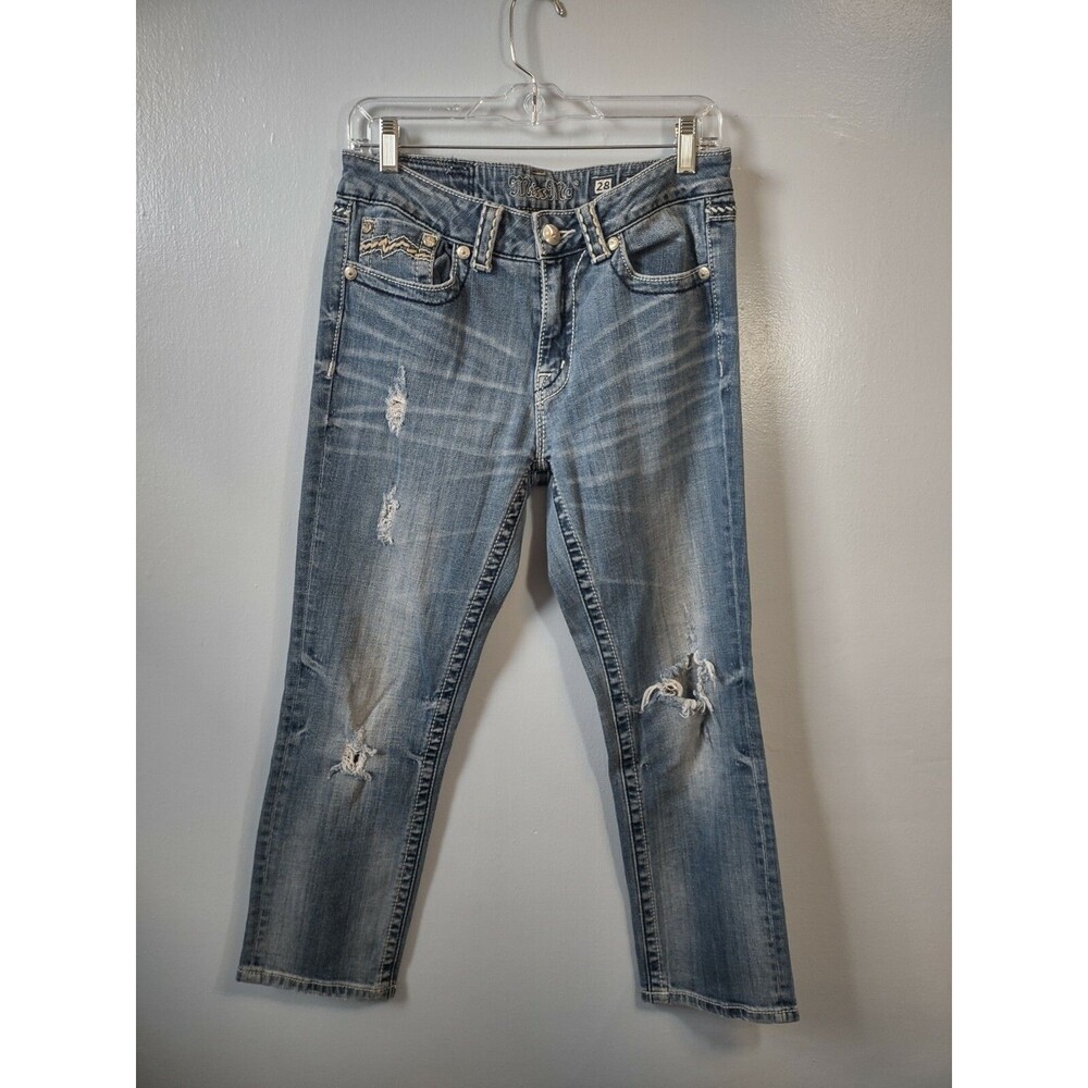 Miss Me US 28 JB1043P Thick Stitch Distressed Embroidered Boyfriend Capri Jeans
